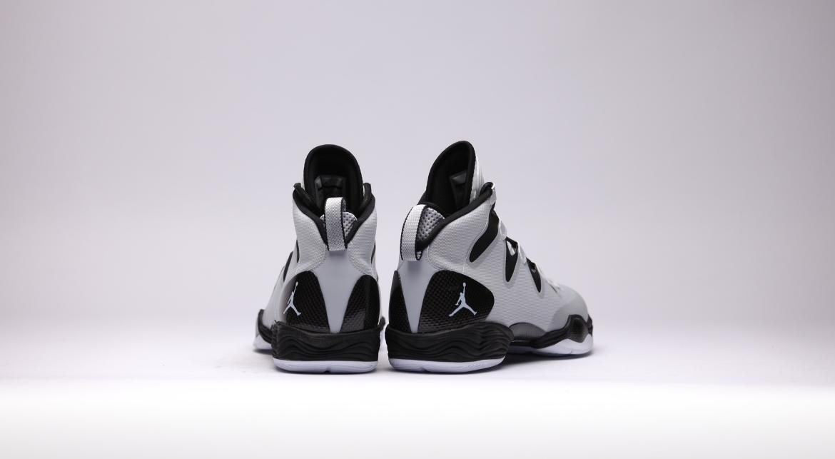 Air Jordan XX8 SE 